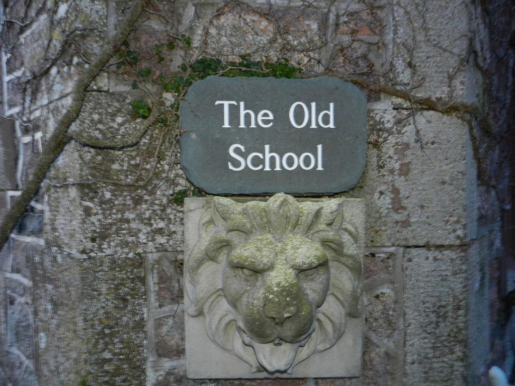 The Old School And Betty'S B&B Whitehaven Exterior foto